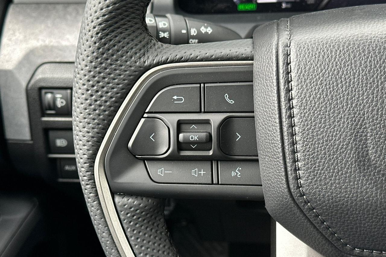 2026 Toyota Tacoma i-FORCE MAX Tacoma Trailhunter Roseville CA