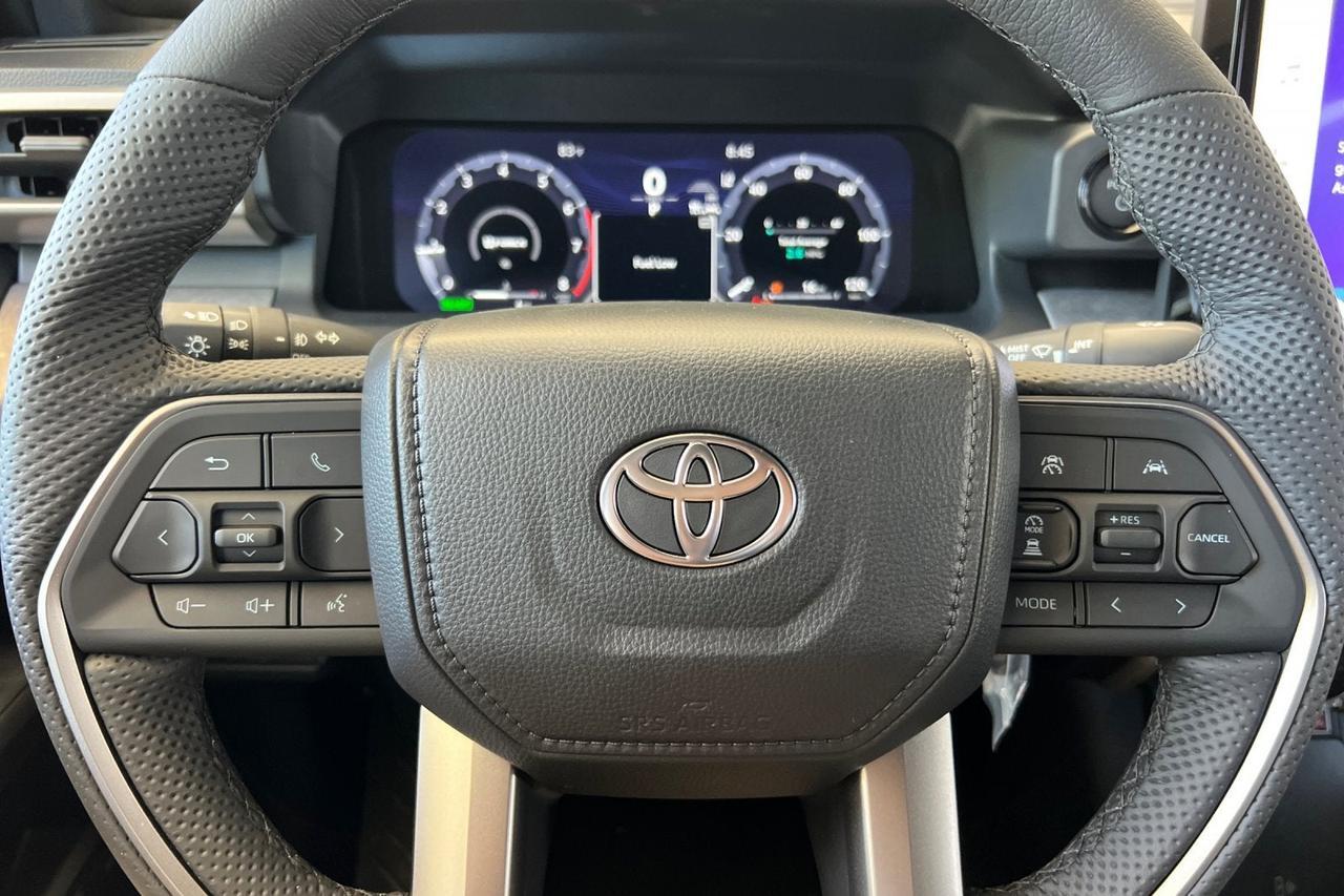 2026 Toyota Tacoma i-FORCE MAX Tacoma Trailhunter Roseville CA
