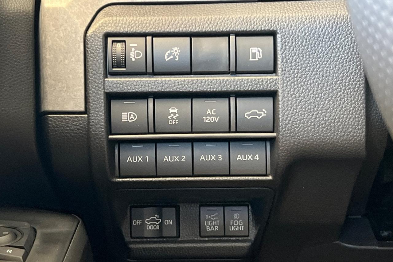 2026 Toyota Tacoma i-FORCE MAX Tacoma Trailhunter Roseville CA