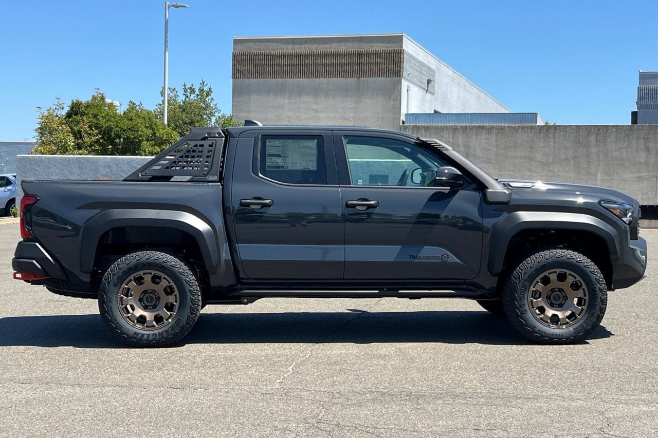2026 Toyota Tacoma i-FORCE MAX Tacoma Trailhunter Roseville CA
