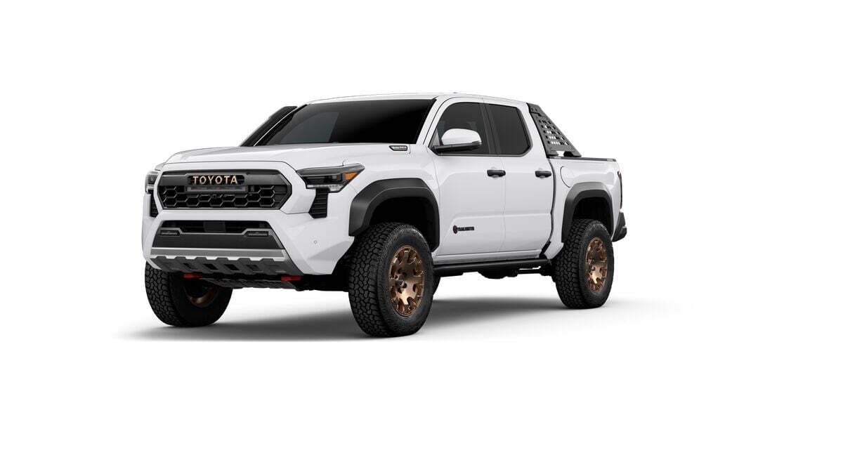 2026 Toyota Tacoma i-FORCE MAX Trailhunter