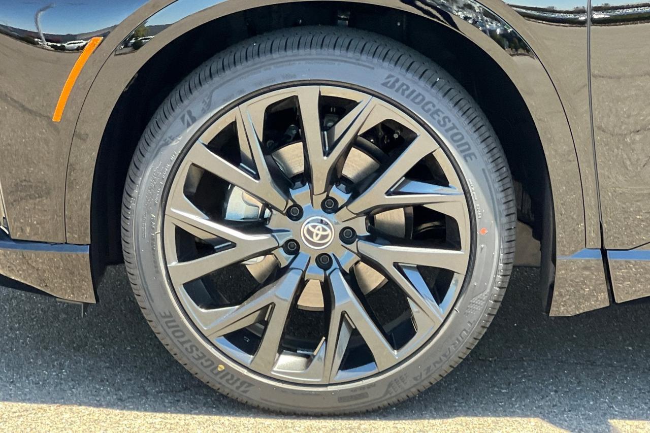 2026 Toyota Toyota Crown Signia Limited Roseville CA