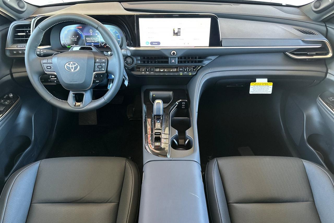 2026 Toyota Toyota Crown Signia Limited