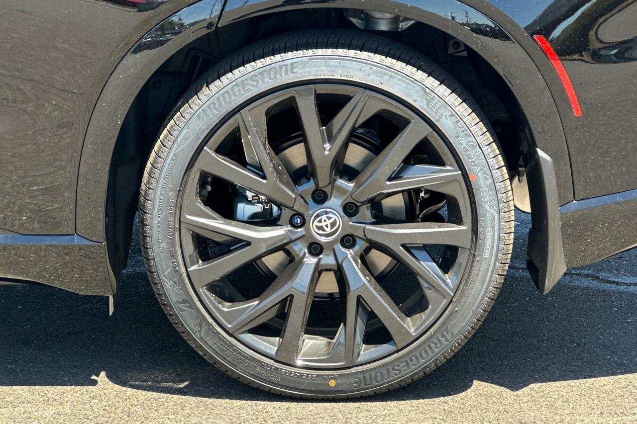 2026 Toyota Toyota Crown Signia Limited Roseville CA