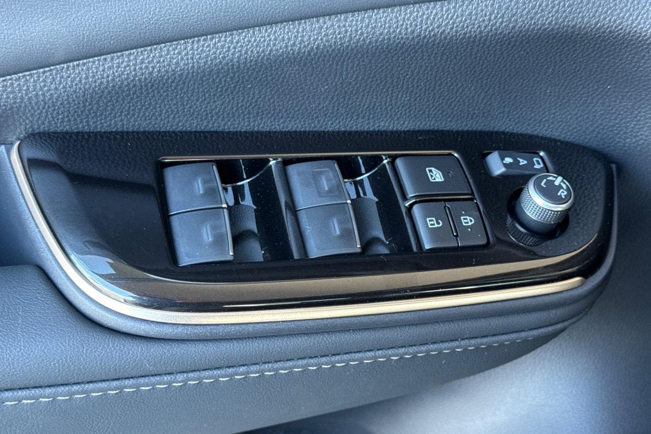 2026 Toyota Toyota Crown Signia Limited Roseville CA