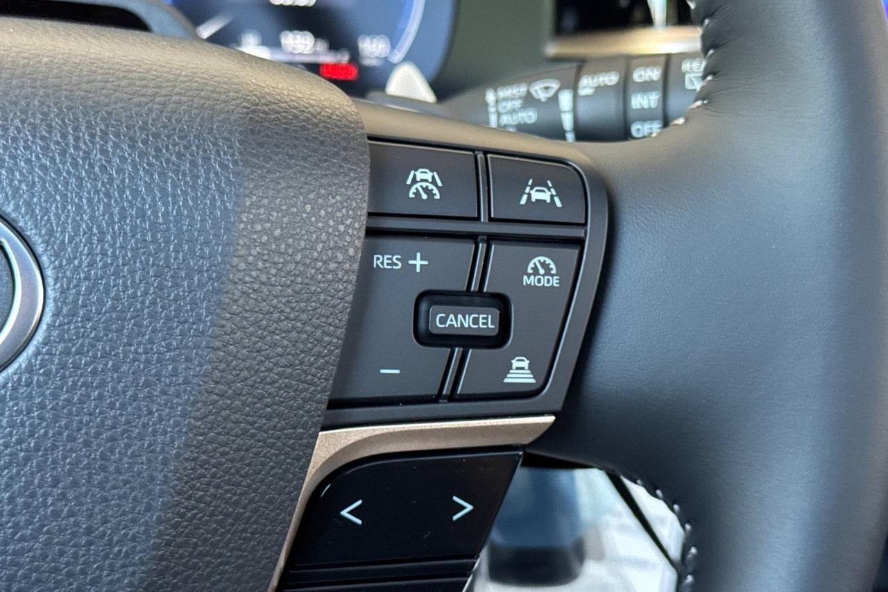 2026 Toyota Toyota Crown Signia Limited Roseville CA