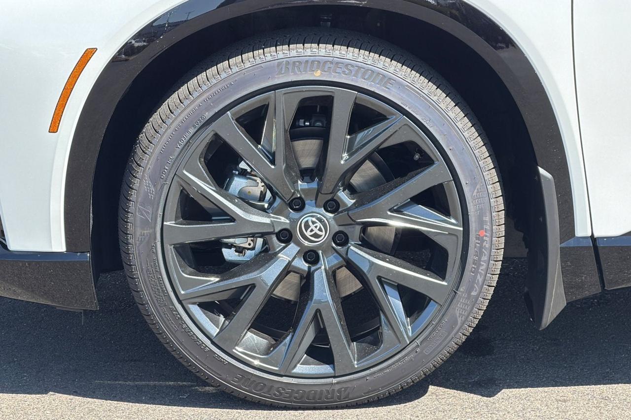 2026 Toyota Toyota Crown Signia Limited Roseville CA