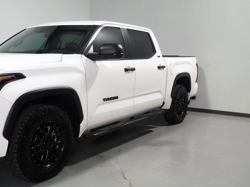2026 Toyota Tundra 2WD SR5 CrewMax *OFF ROAD BLACKOUT PACKAGE, ADAPTIVE CRUISE, SAFETY ALERTS, COLOR TOUCHSCREEN, BLACK ALLOY WHEELS, SPRAY-ON BED LINER, APPLE & ANDROID Round Rock TX
