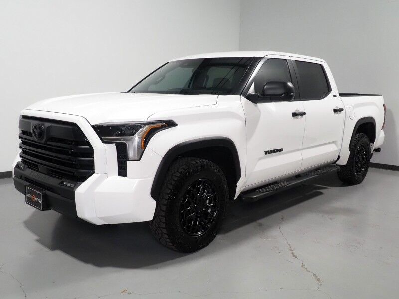 2026 Toyota Tundra 2WD SR5 CrewMax *OFF ROAD BLACKOUT PACKAGE, ADAPTIVE CRUISE, SAFETY ALERTS, COLOR TOUCHSCREEN, BLACK ALLOY WHEELS, SPRAY-ON BED LINER, APPLE & ANDROID Round Rock TX
