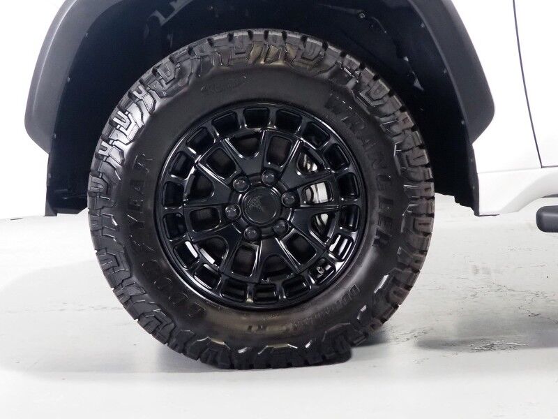 2026 Toyota Tundra 2WD SR5 CrewMax *OFF ROAD BLACKOUT PACKAGE, ADAPTIVE CRUISE, SAFETY ALERTS, COLOR TOUCHSCREEN, BLACK ALLOY WHEELS, SPRAY-ON BED LINER, APPLE & ANDROID Round Rock TX