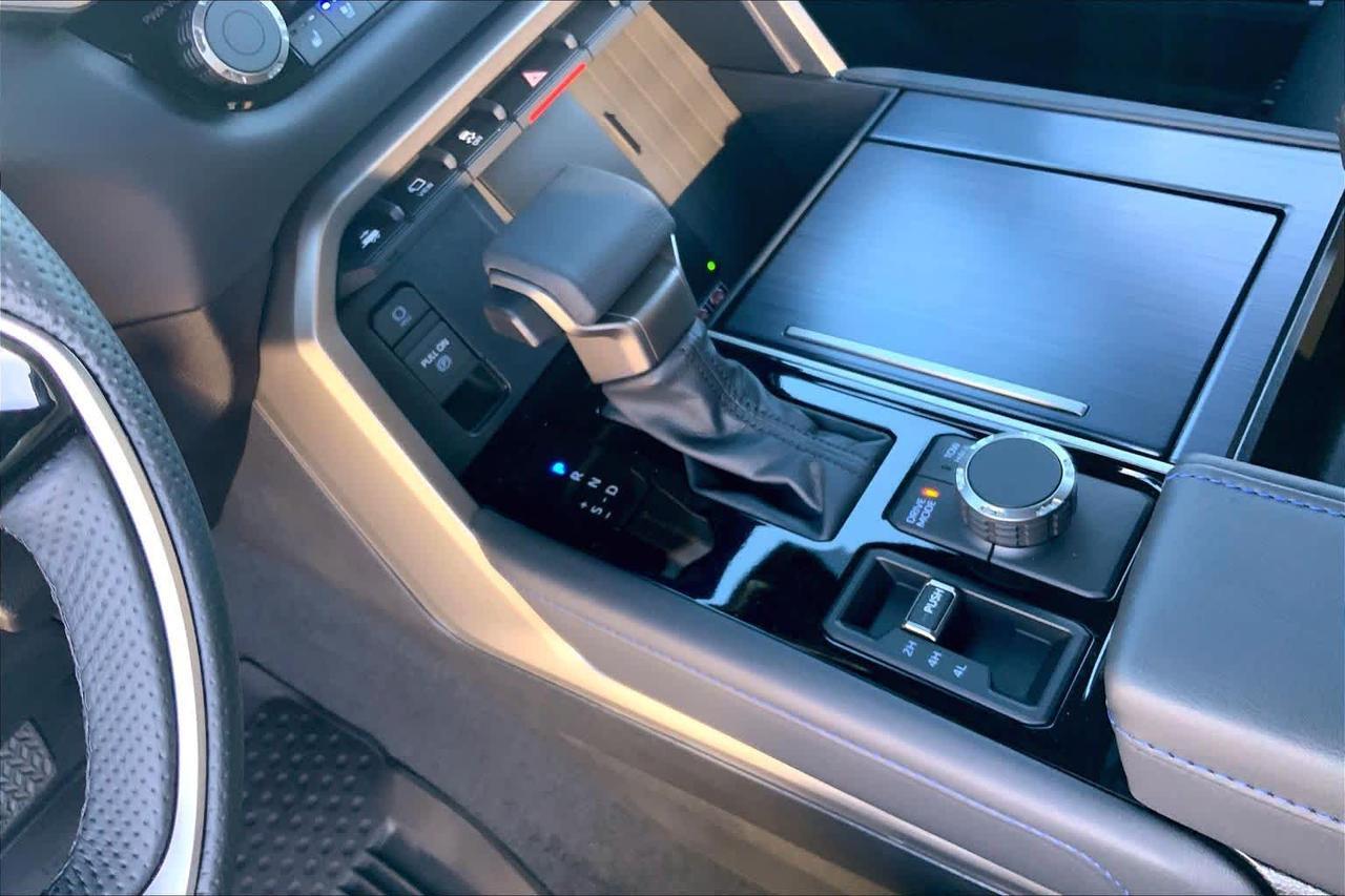 2026 Toyota Tundra Platinum Hybrid Folsom CA