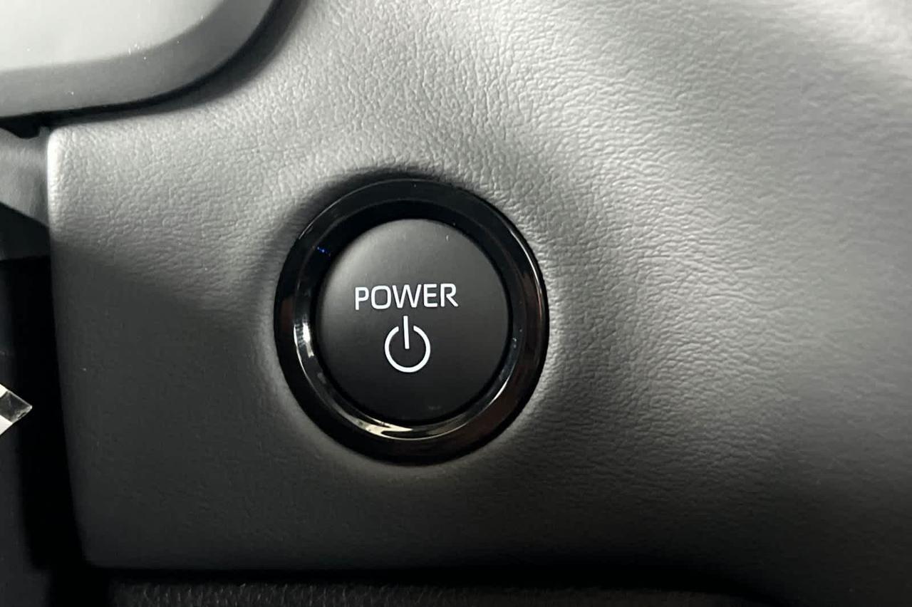 2026 Toyota Tundra Platinum Hybrid Roseville CA