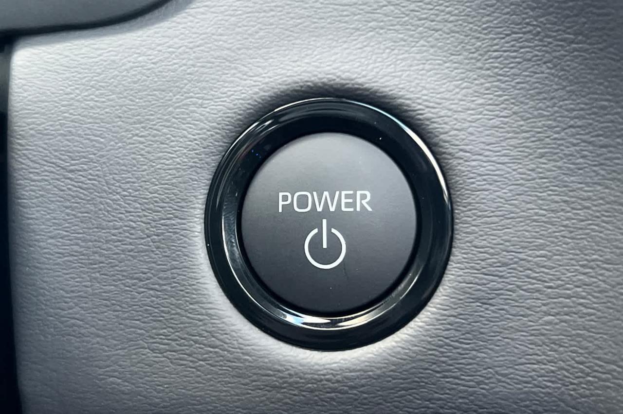 2026 Toyota Tundra Platinum Hybrid Roseville CA