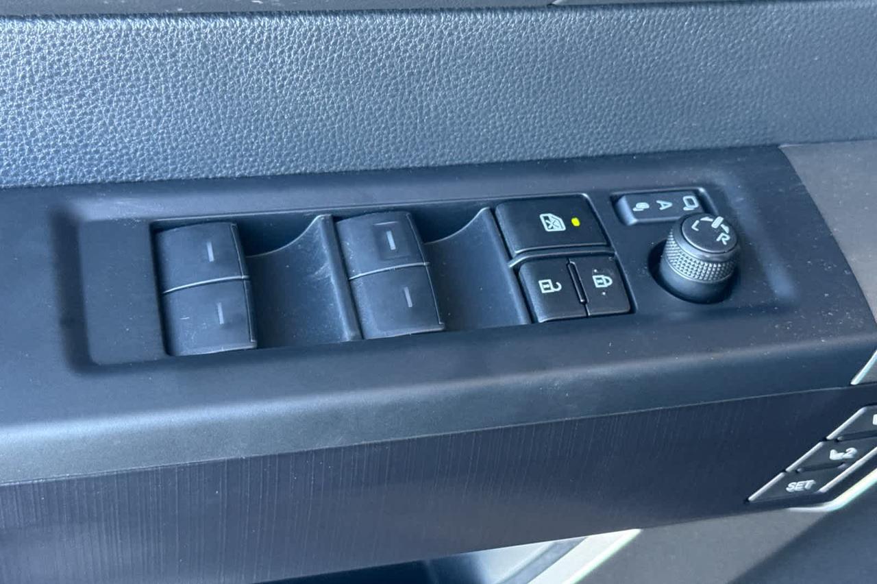 2026 Toyota Tundra Platinum Hybrid Roseville CA