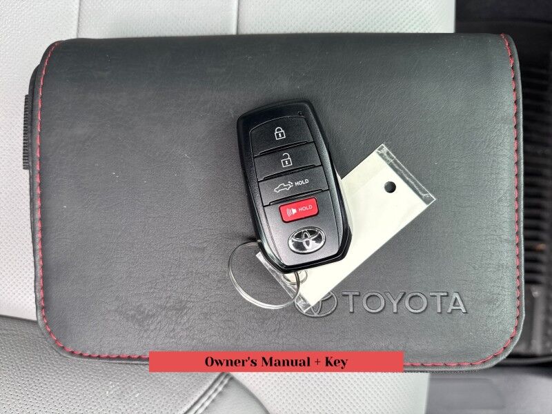 2026 Toyota Tundra SR5 CrewMax Cab 4WD w/ SR5 Premium Package Arlington VA