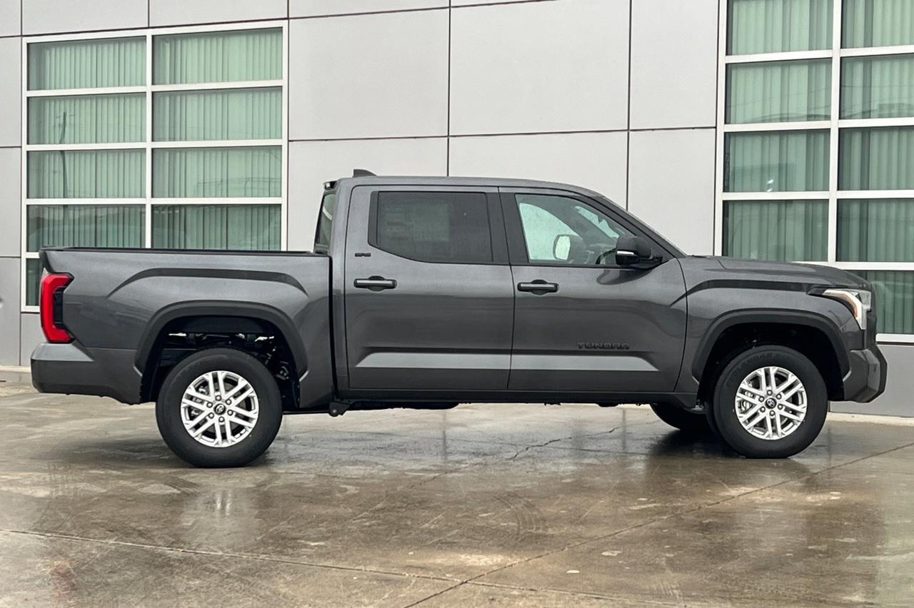 2026 Toyota Tundra SR5 Ontario OR