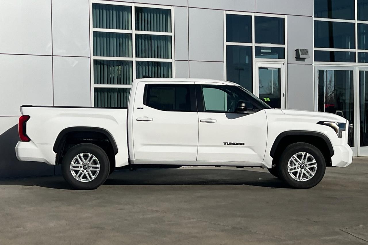 2026 Toyota Tundra SR5 Ontario OR