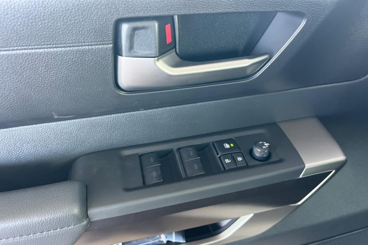 2026 Toyota Tundra SR5 Ontario OR