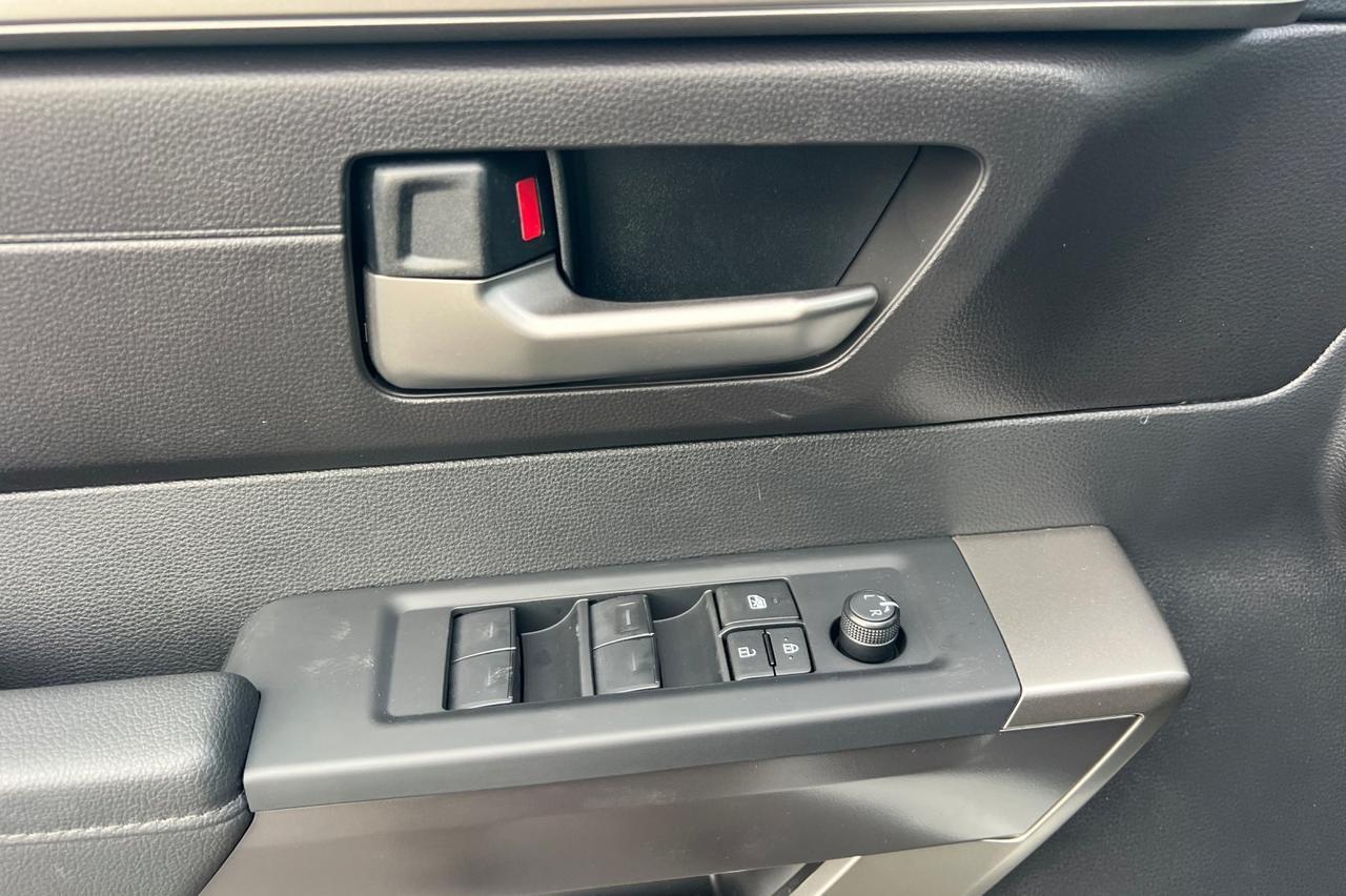 2026 Toyota Tundra SR5 Ontario OR