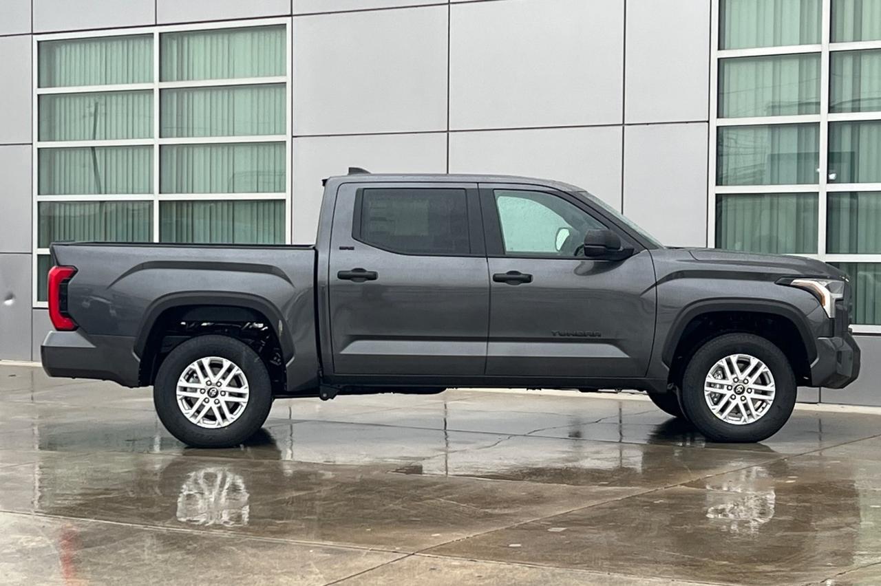 2026 Toyota Tundra SR5 Ontario OR