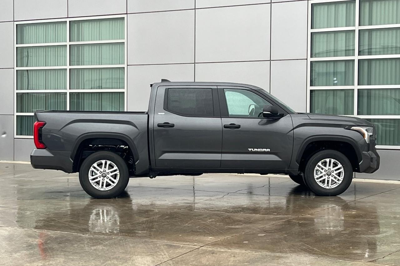 2026 Toyota Tundra SR5 Ontario OR