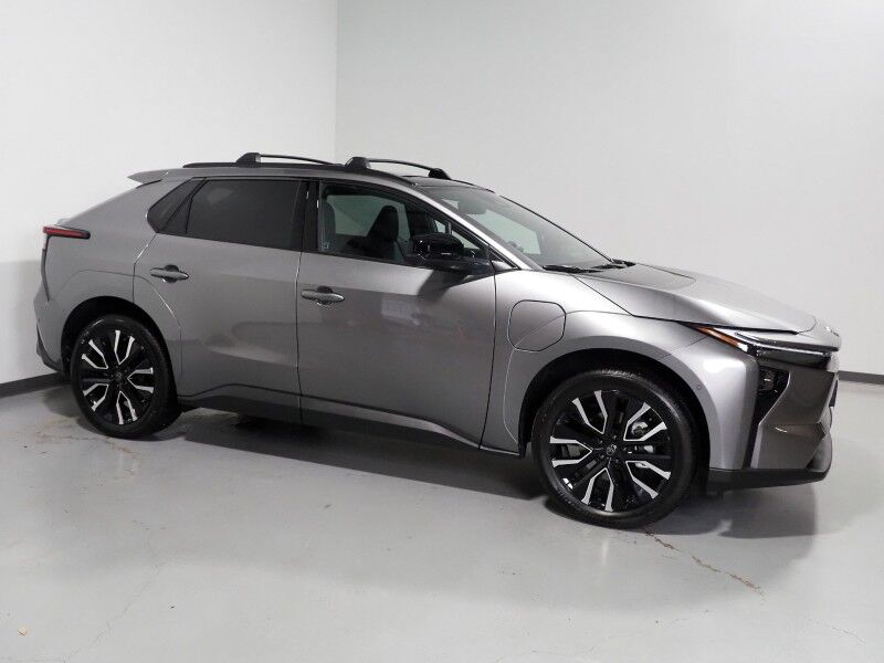 2026 Toyota bZ Limited *NAVIGATION, ADAPTIVE CRUISE, SAFETY ALERTS, 360 VIEW CAMERAS, PANORAMA MOONROOF, CLIMATE SEATS, HEATED STEERING, POWER LIFTGATE, ADVANCED PARK, 20 INCH WHEELS, JBL AUDIO, WIRELESS CHARGING, ANDROID & APPLE