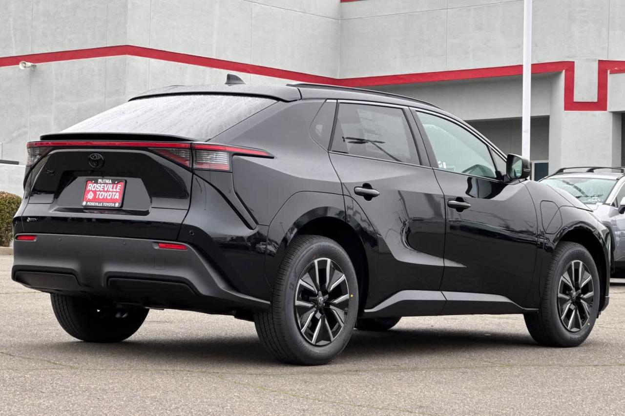 2026 Toyota bZ XLE Plus