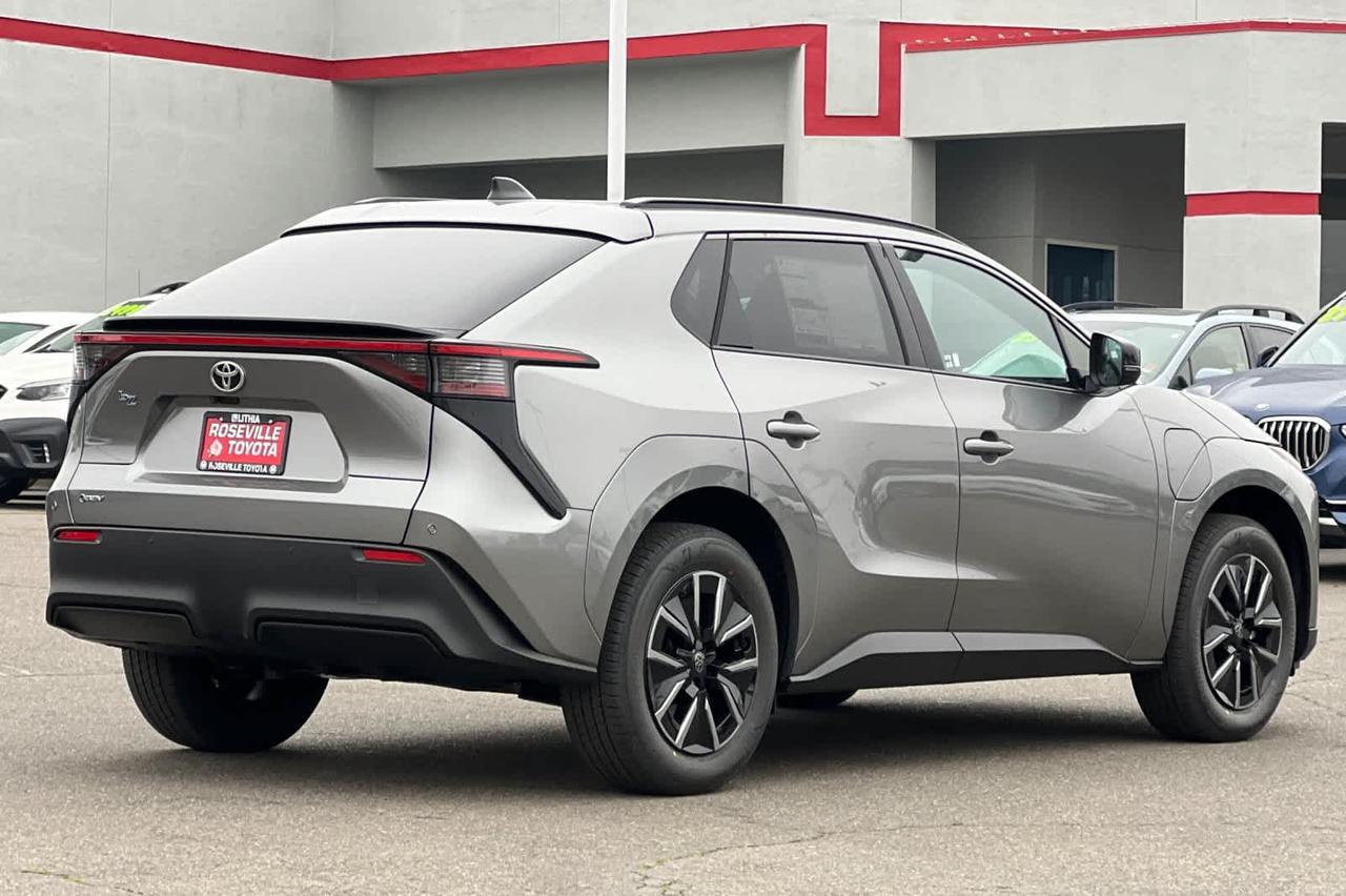 2026 Toyota bZ XLE Plus