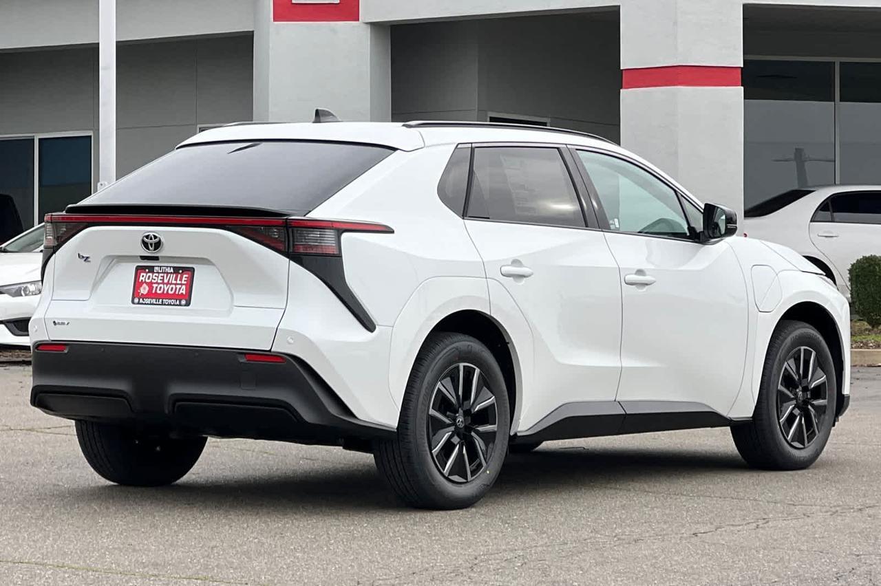 2026 Toyota bZ XLE Plus