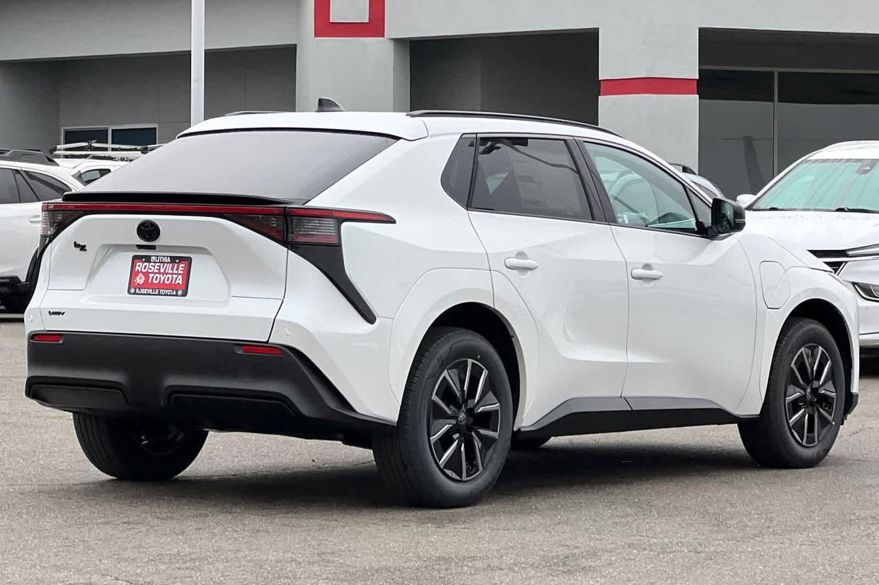 2026 Toyota bZ XLE Plus