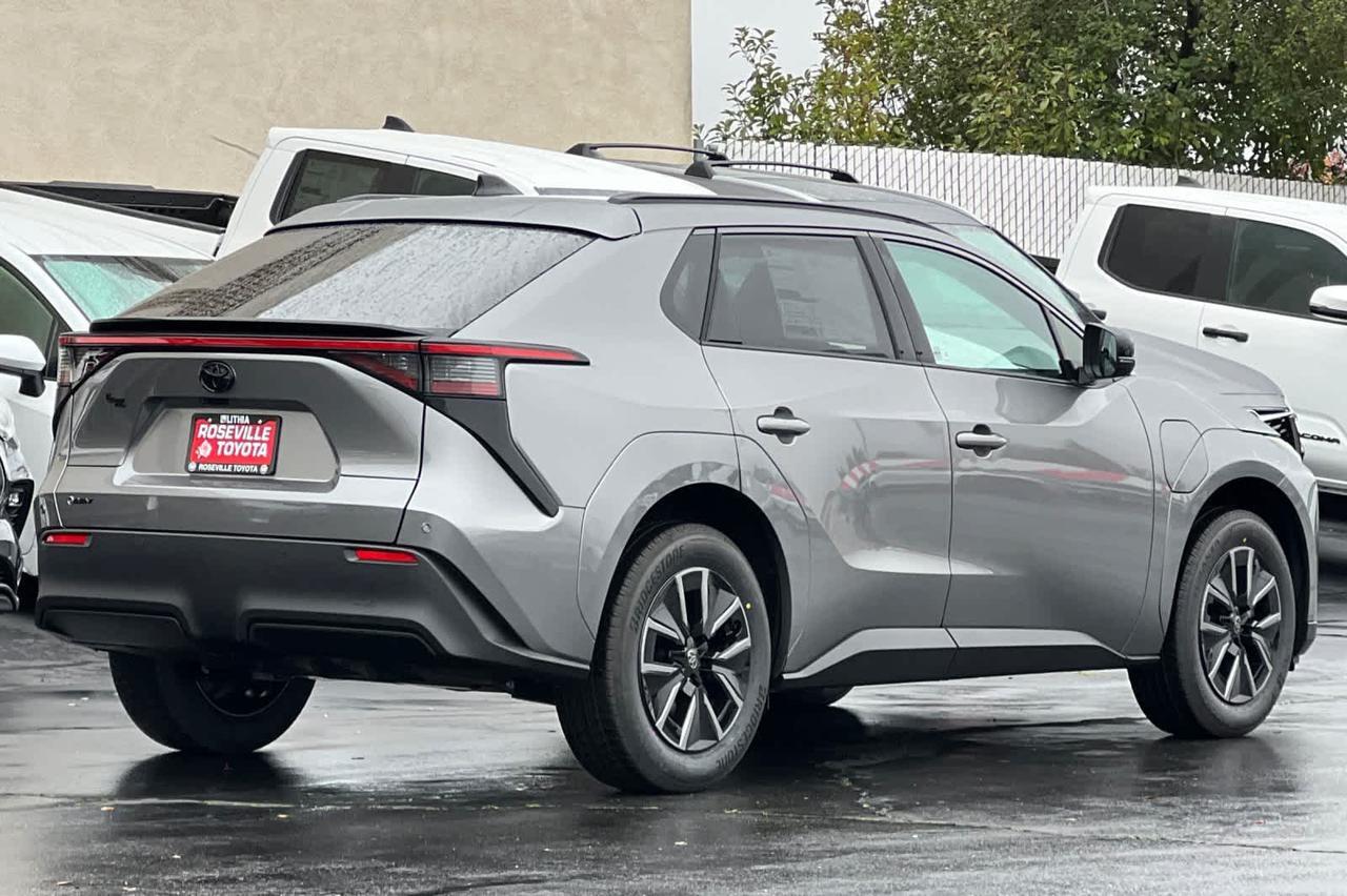 2026 Toyota bZ XLE Plus