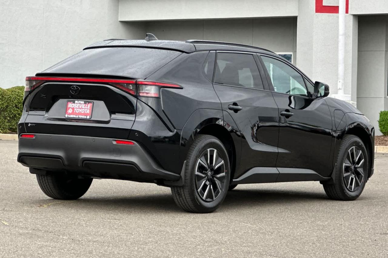 2026 Toyota bZ XLE Plus