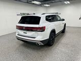 2026 Volkswagen Atlas 2.0T Peak Edition Oshkosh WI
