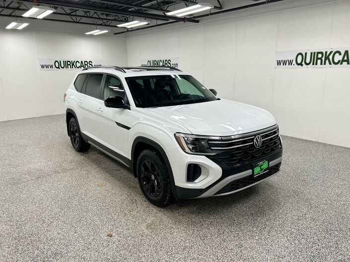 2026 Volkswagen Atlas 2.0T Peak Edition Oshkosh WI