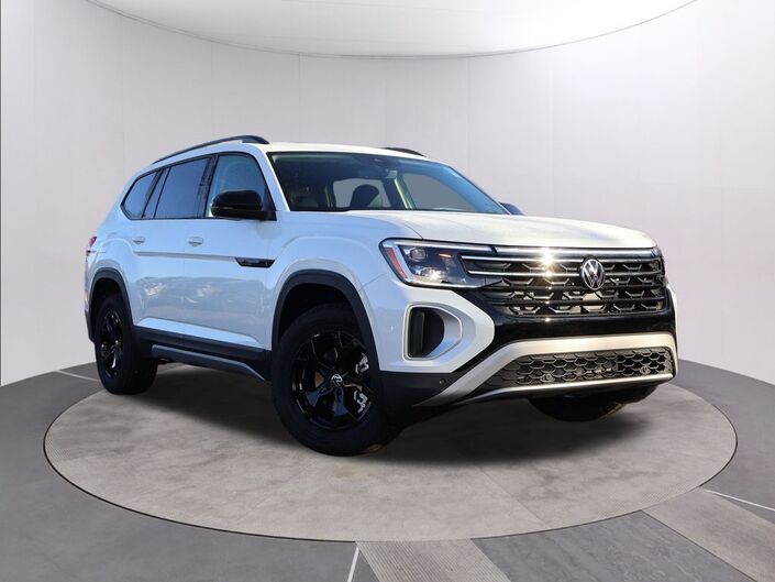 2026 Volkswagen Atlas 2.0T Peak Edition Oshkosh WI