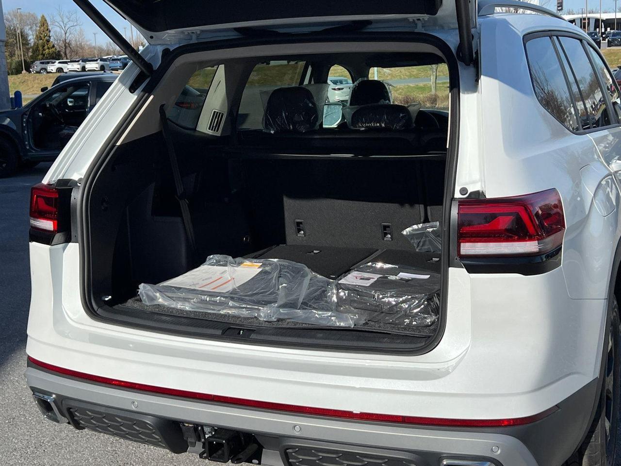 2026 Volkswagen Atlas 2.0T Peak Edition Hagerstown MD