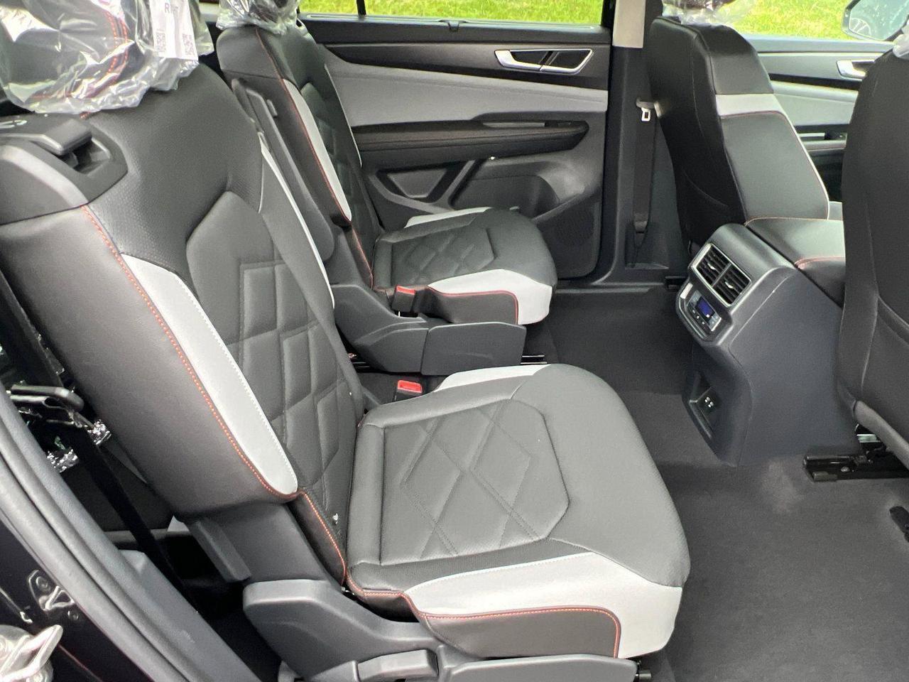 2026 Volkswagen Atlas 2.0T Peak Edition Hagerstown MD