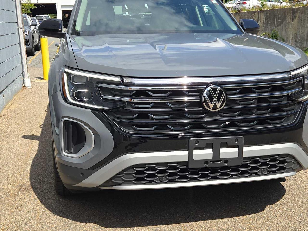 2026 Volkswagen Atlas 2.0T Peak Edition Wellesley MA