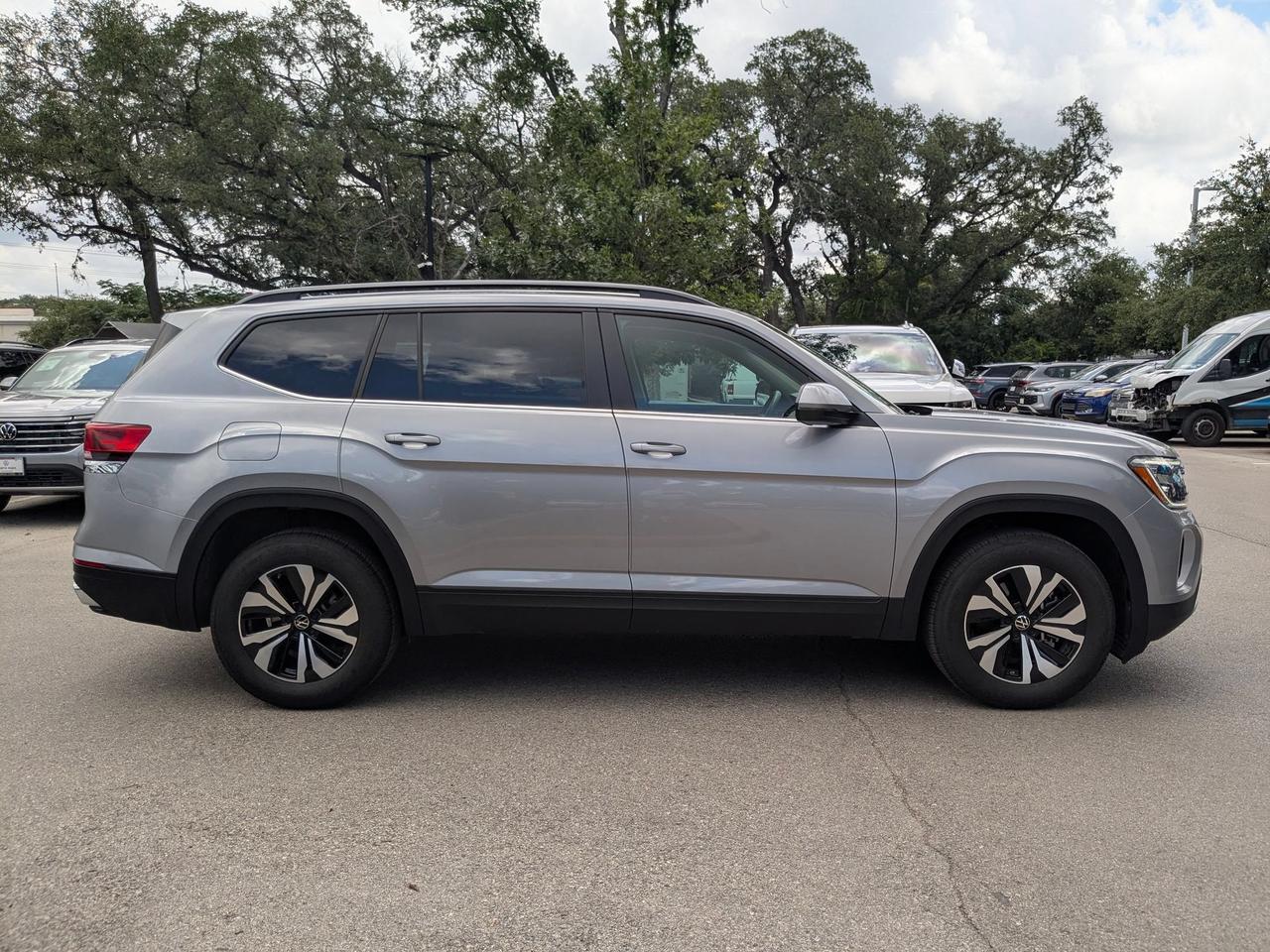 2026 Volkswagen Atlas 2.0T SE