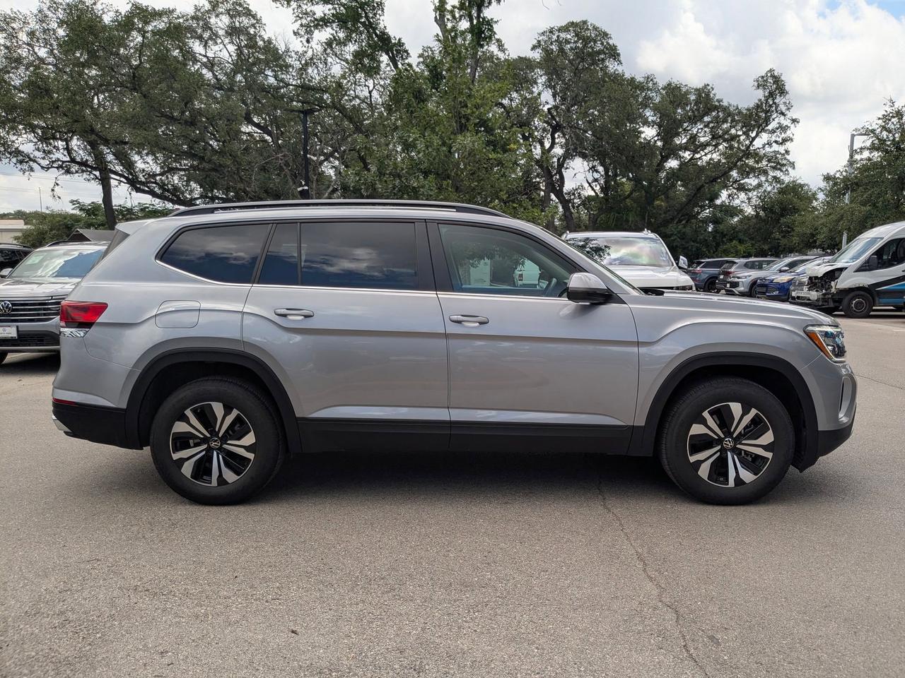 2026 Volkswagen Atlas 2.0T SE