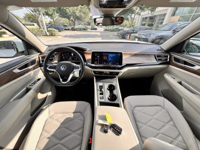 2026 Volkswagen Atlas 2.0T SE