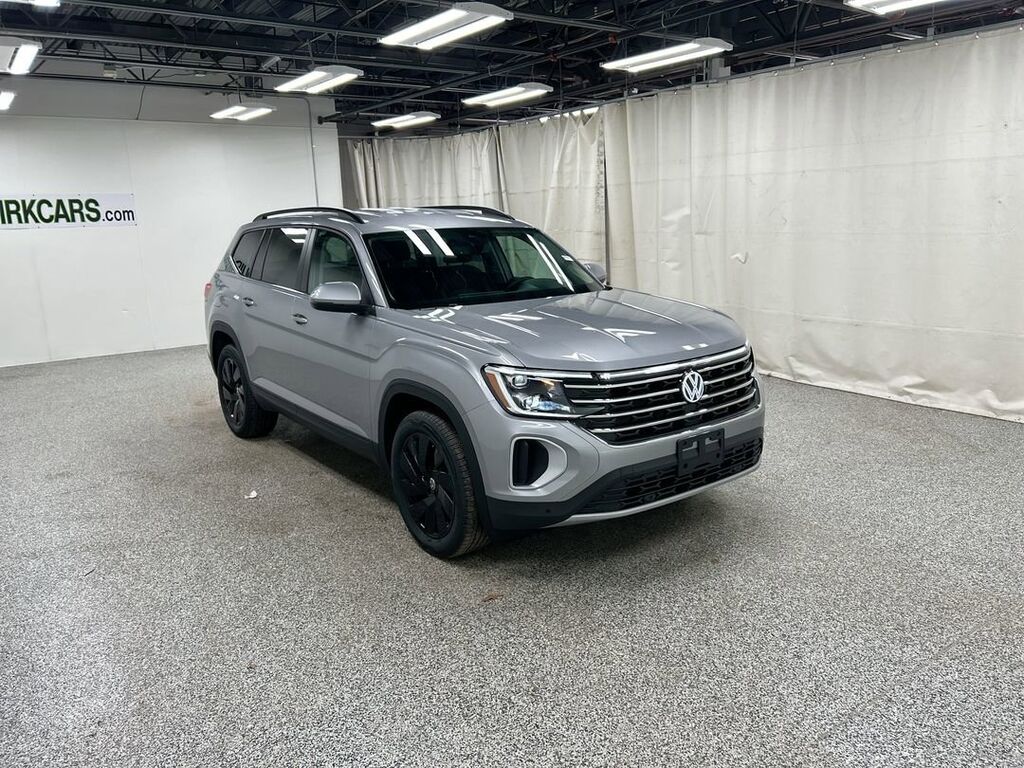 2026 Volkswagen Atlas 2.0T SE w/Technology Oshkosh WI