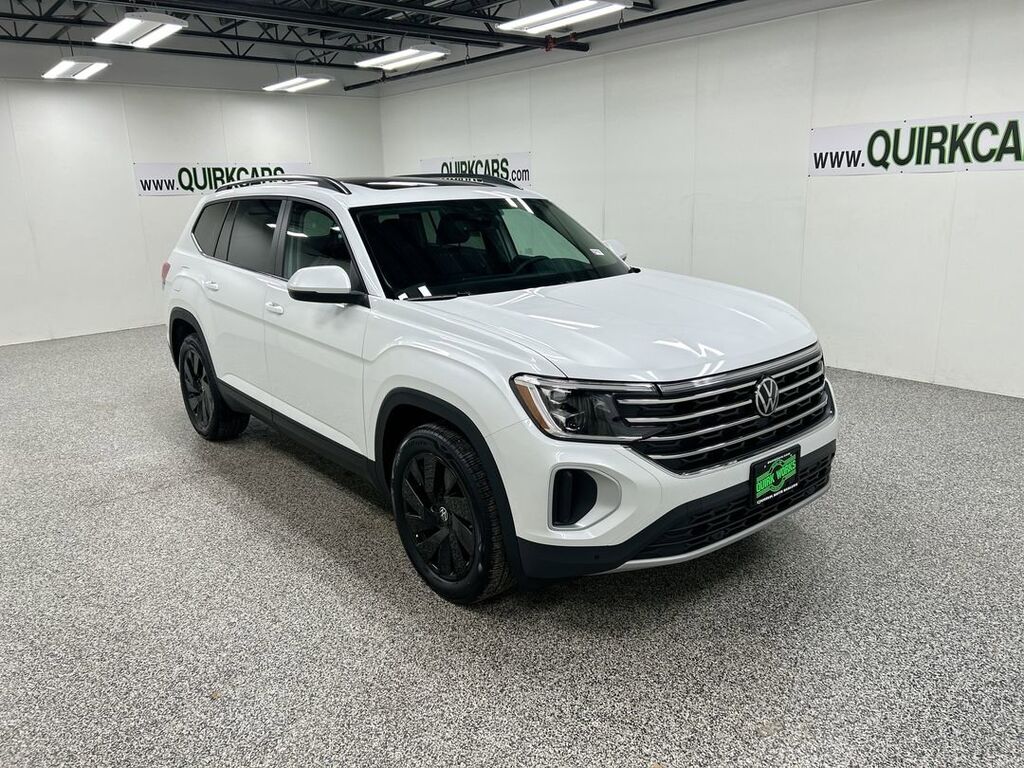2026 Volkswagen Atlas 2.0T SE w/Technology Oshkosh WI