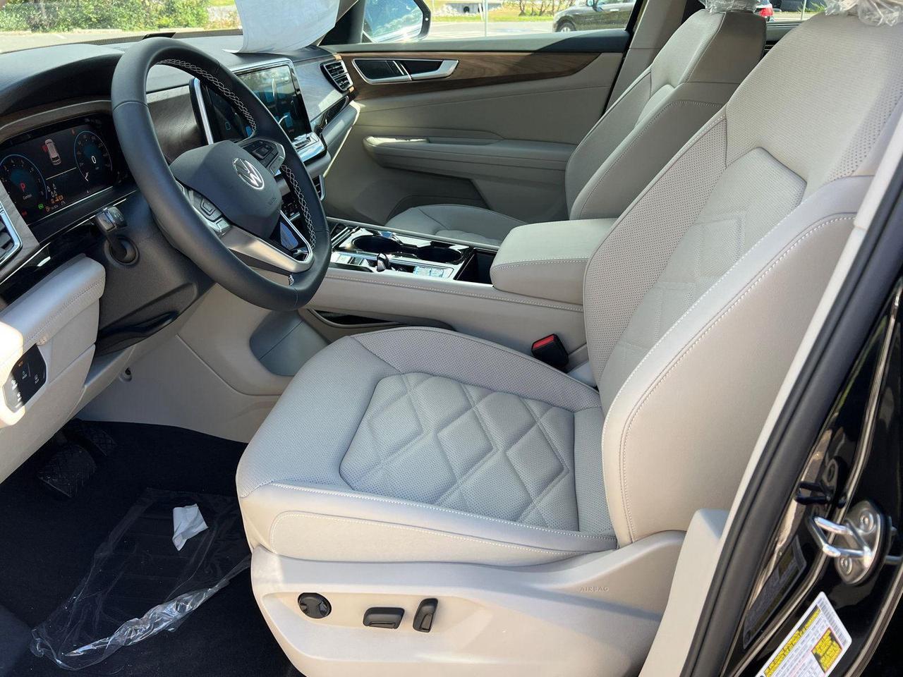 2026 Volkswagen Atlas 2.0T SE w/Technology Hagerstown MD