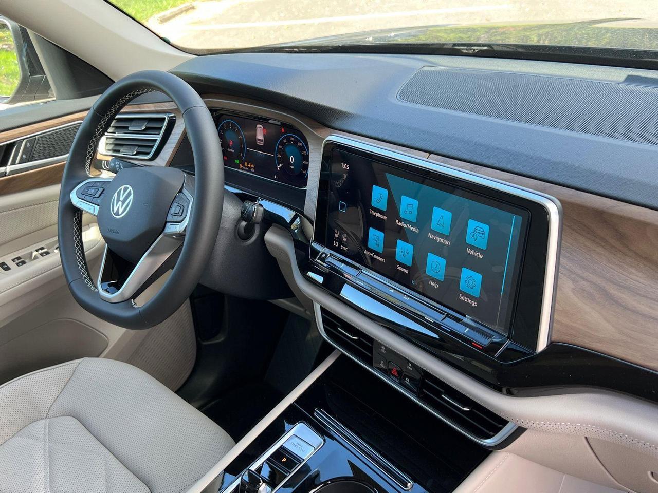 2026 Volkswagen Atlas 2.0T SE w/Technology Hagerstown MD