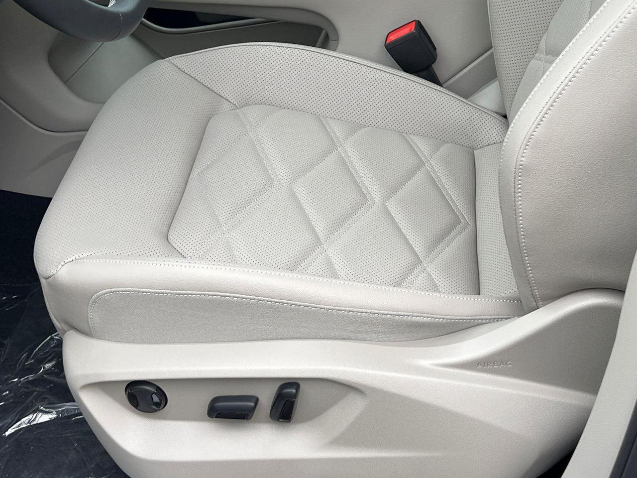 2026 Volkswagen Atlas 2.0T SE w/Technology Hagerstown MD