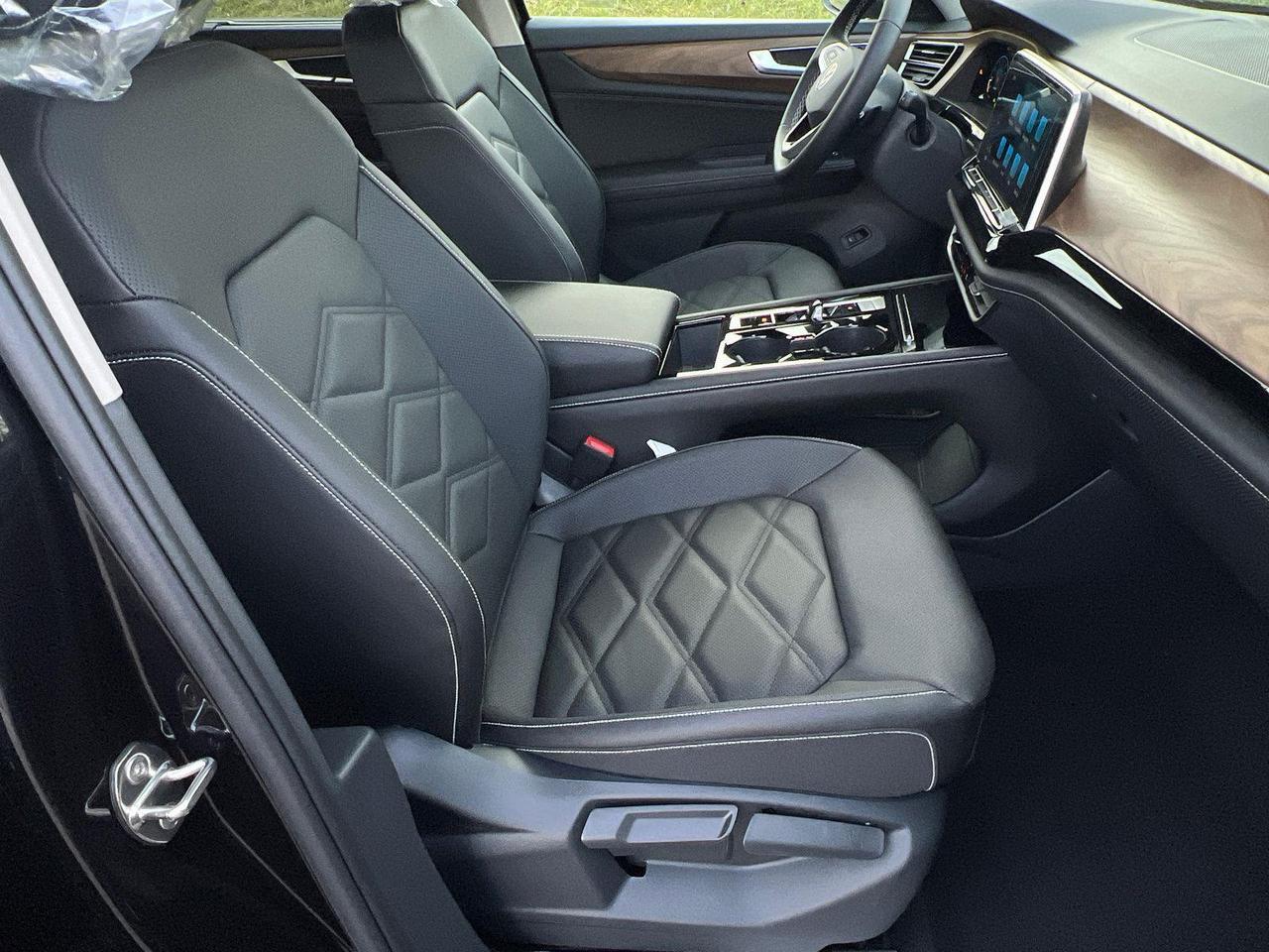 2026 Volkswagen Atlas 2.0T SE w/Technology Hagerstown MD