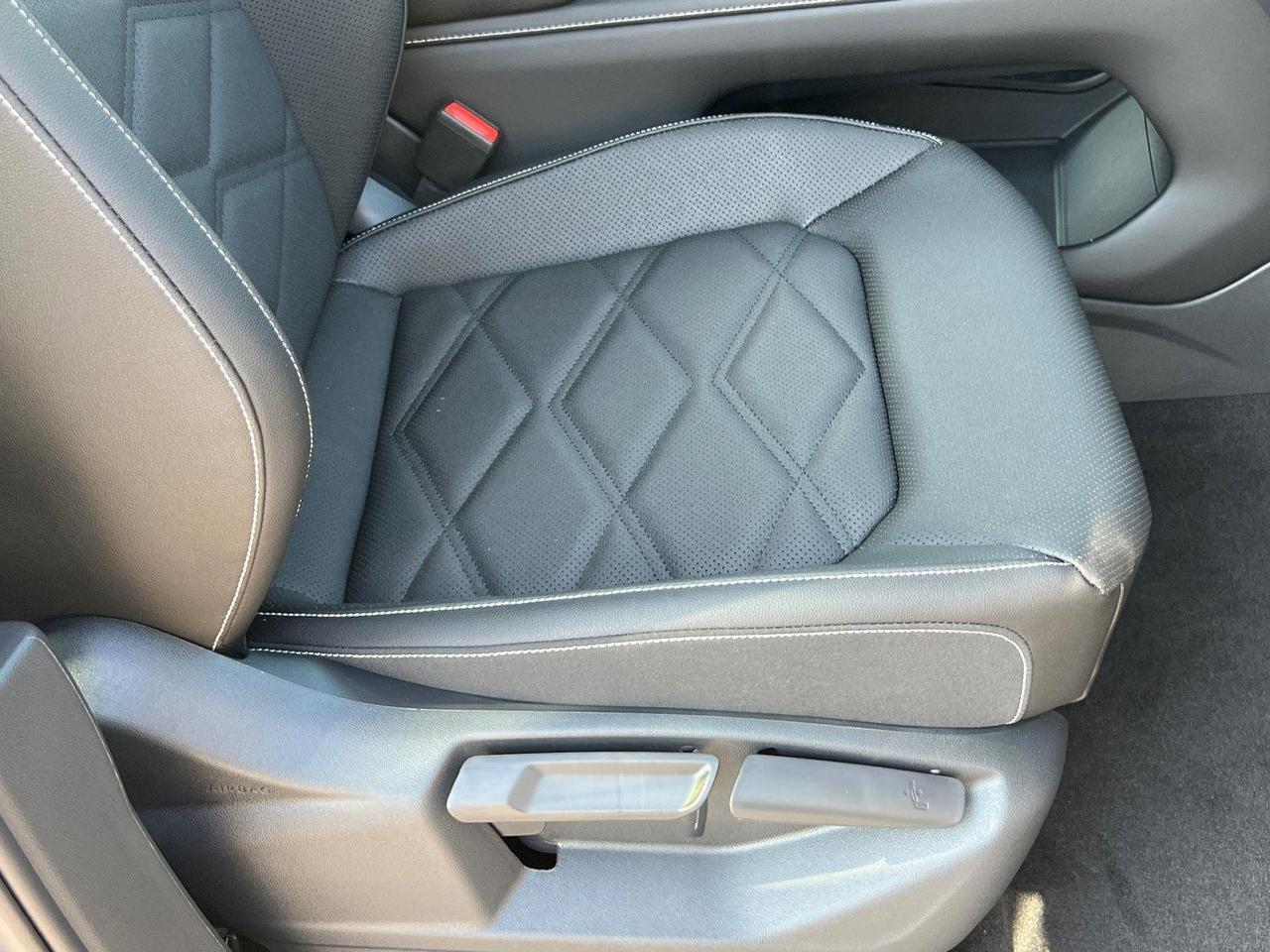 2026 Volkswagen Atlas 2.0T SE w/Technology Hagerstown MD