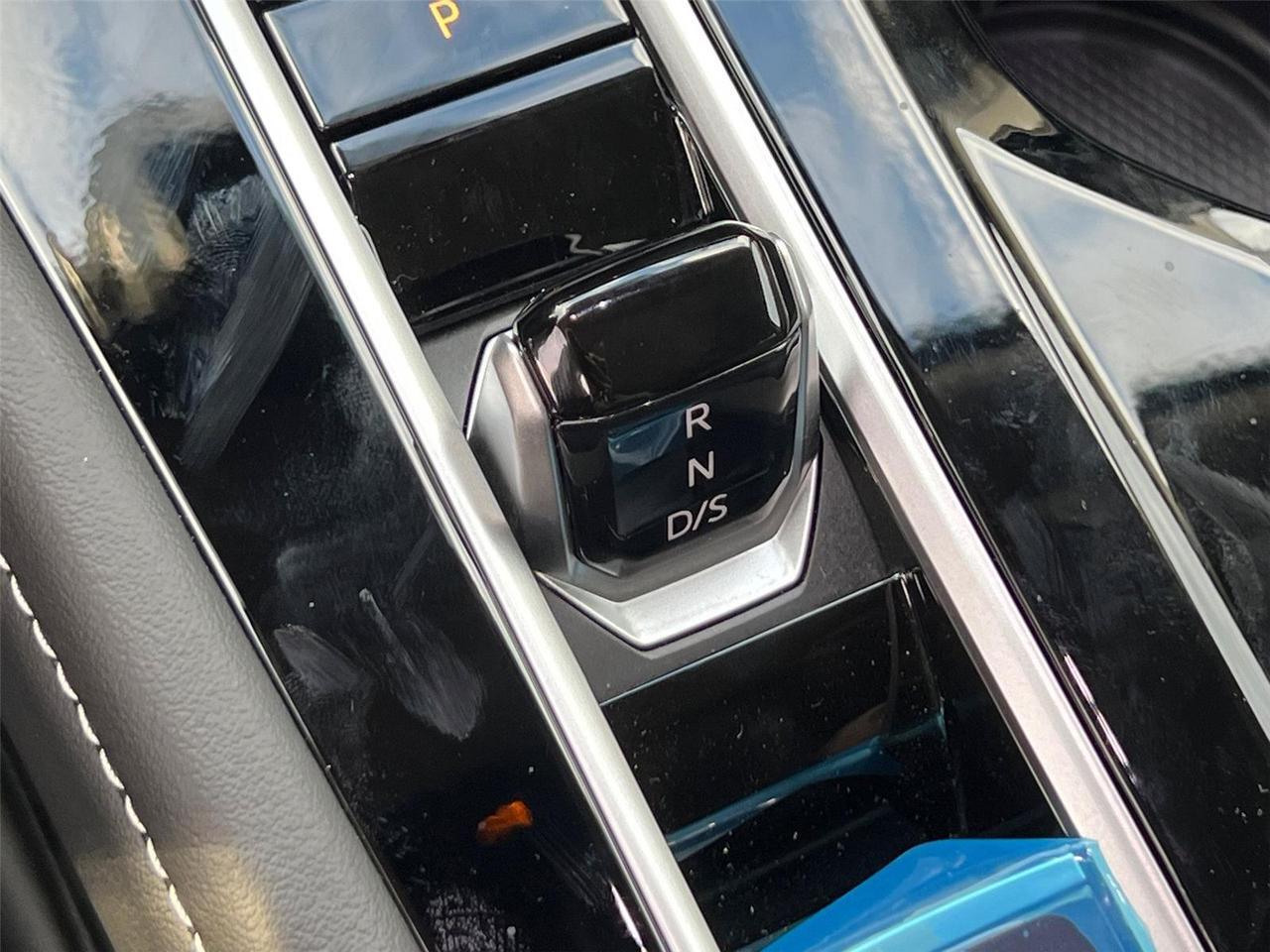 2026 Volkswagen Atlas 2.0T SE w/Technology Hagerstown MD