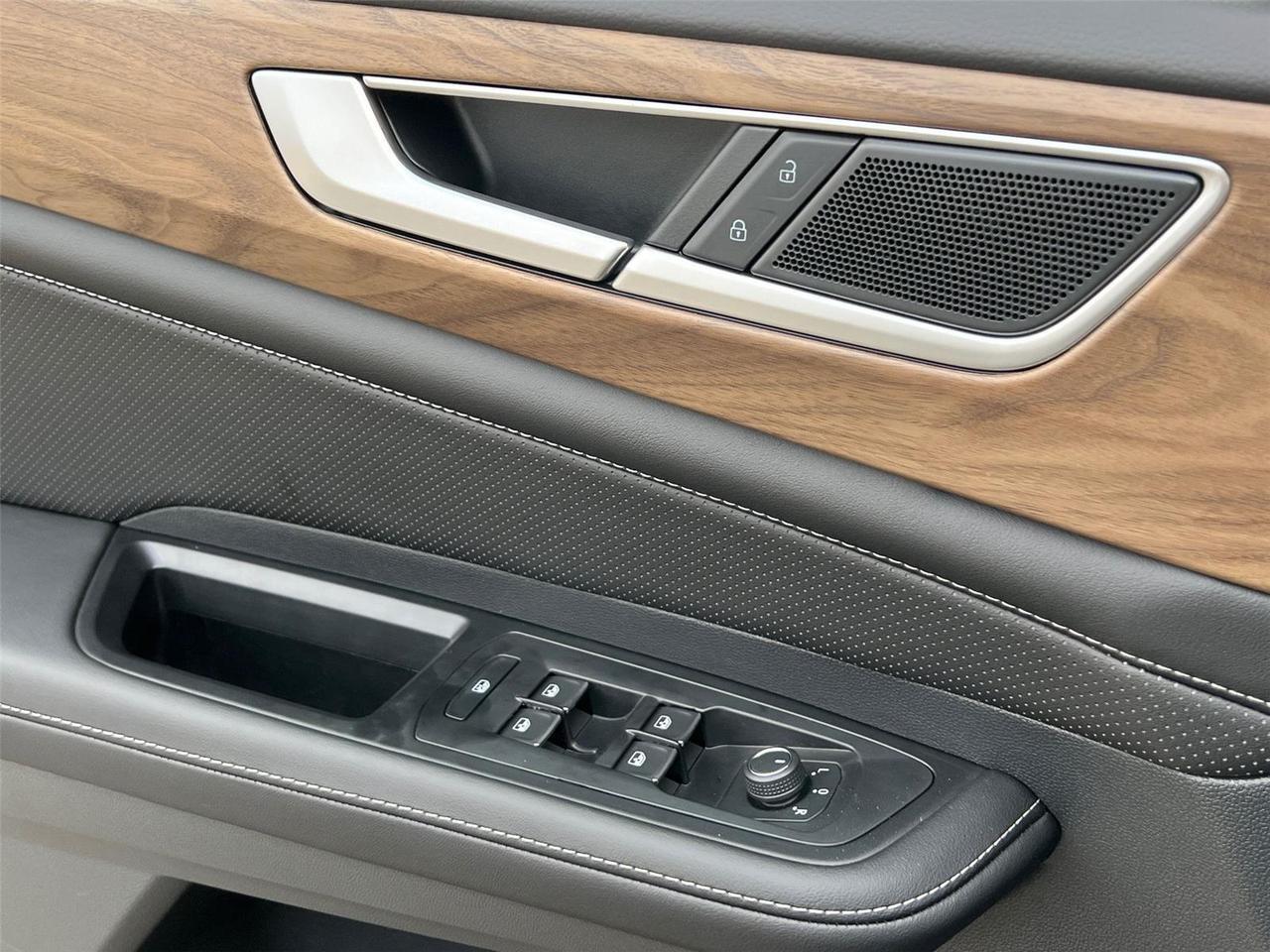 2026 Volkswagen Atlas 2.0T SE w/Technology Hagerstown MD